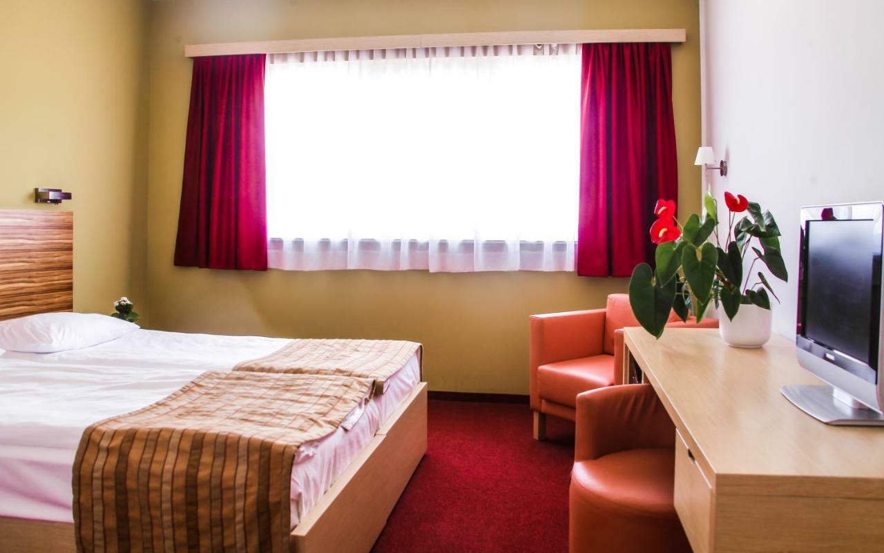 Ruse Hotel Veter מראה חיצוני תמונה