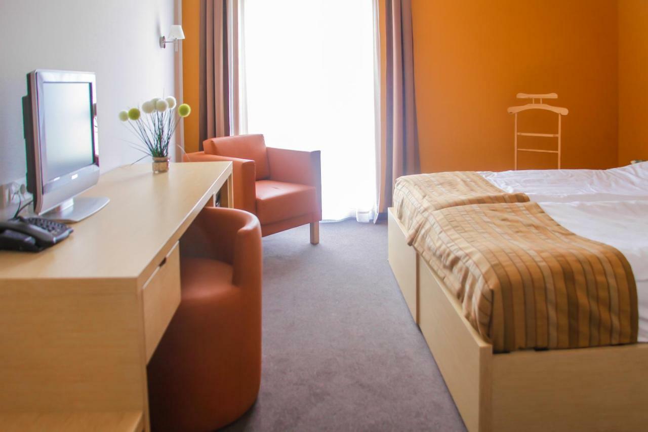 Ruse Hotel Veter מראה חיצוני תמונה