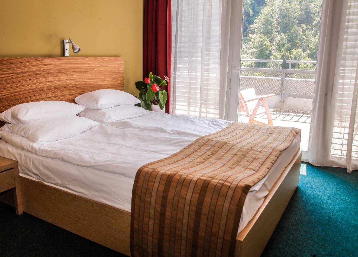 Ruse Hotel Veter מראה חיצוני תמונה